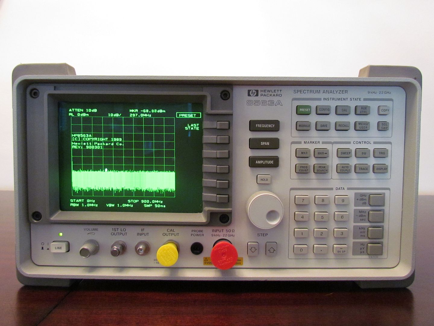 HP / Agilent 8563A 9 KHz to 22 GHz Portable Spectrum HP / Agilent 8563A 9 KHz to 22 GHz Portable Spectrum